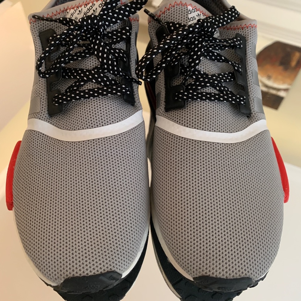ADIDAS NMD R1 LOGO PRINT GREY/BLACK/RED Size 7 Mens